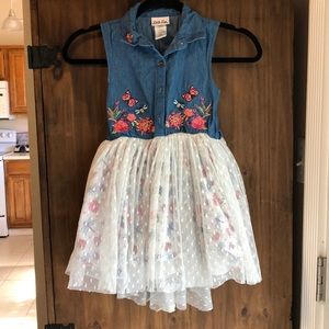 Girls dress